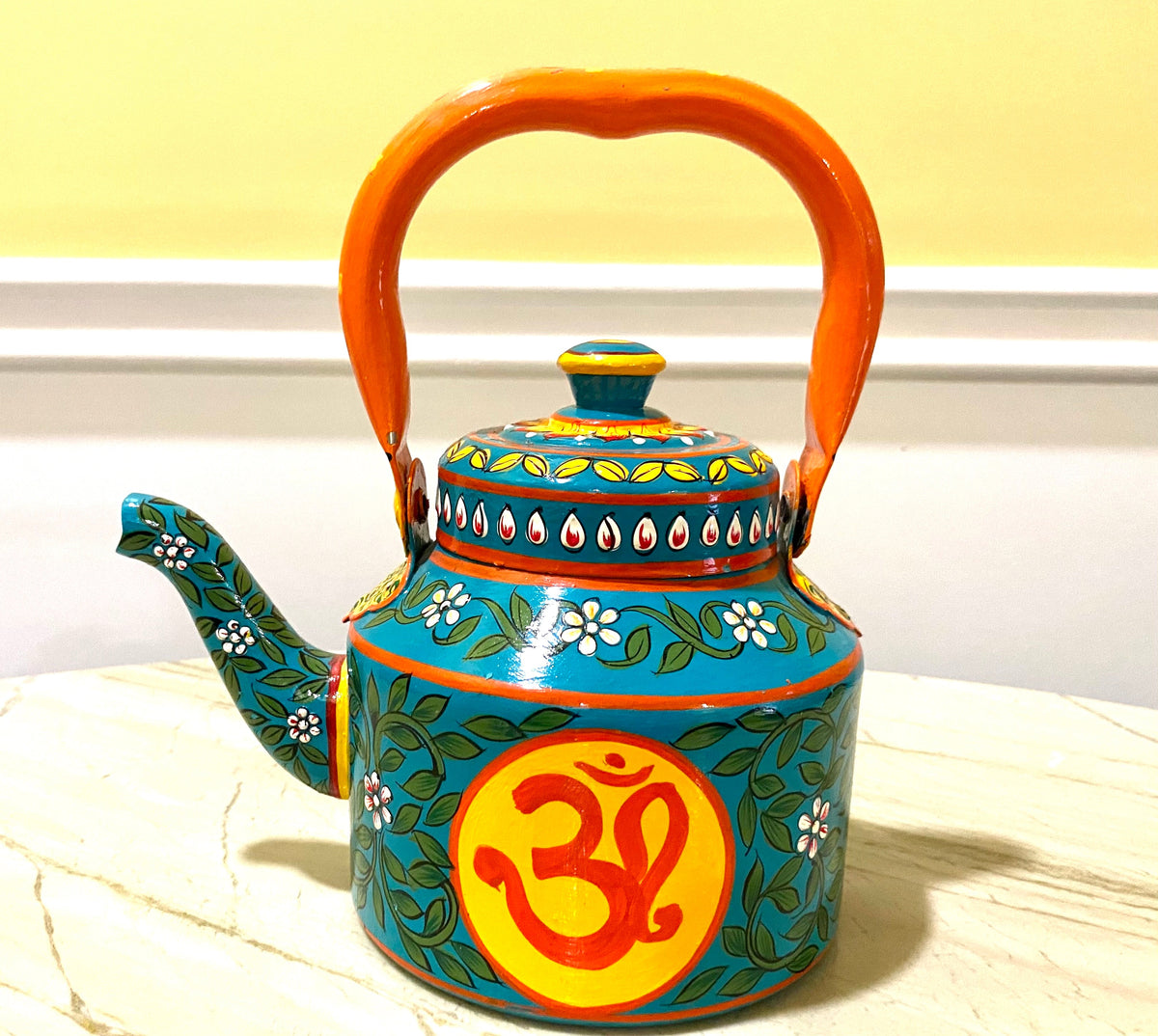Hand Painted Stainless Steel Induction Tea Kettle om Shanti